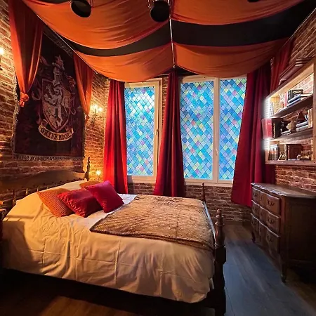 Apartment Harry Potter L'experience, Nuit Magique A Poudlard Sedan