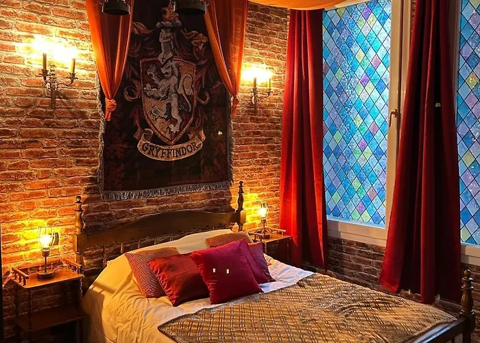 Harry Potter L'experience, Nuit Magique A Poudlard Apartment Sedan